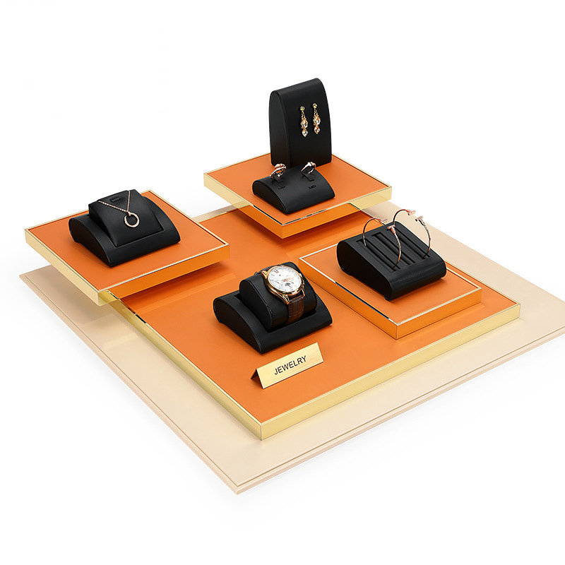 珠寶手表擺盤
